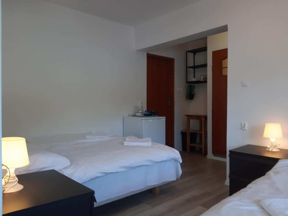 Hotel Owr Przystan à Międzybrodzie Bialskie Extérieur photo