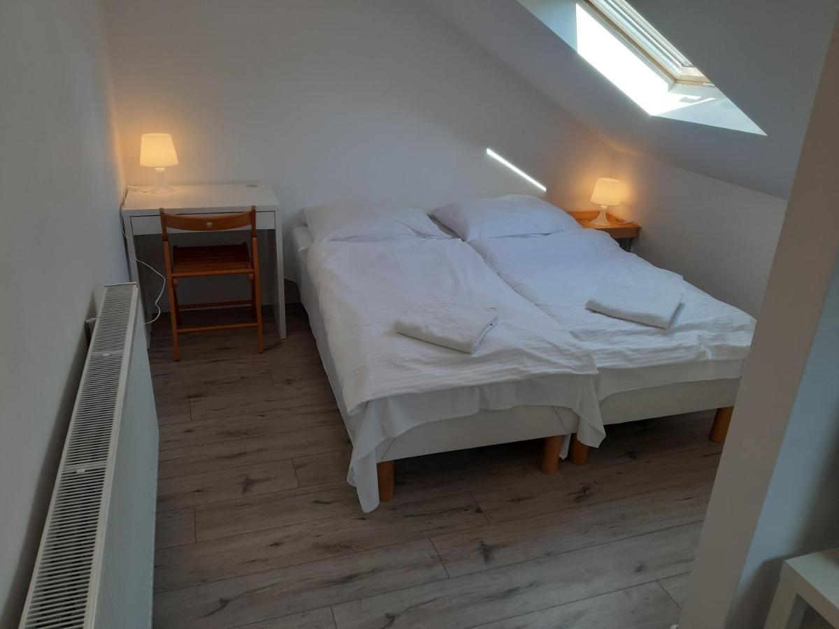 Hotel Owr Przystan à Międzybrodzie Bialskie Extérieur photo